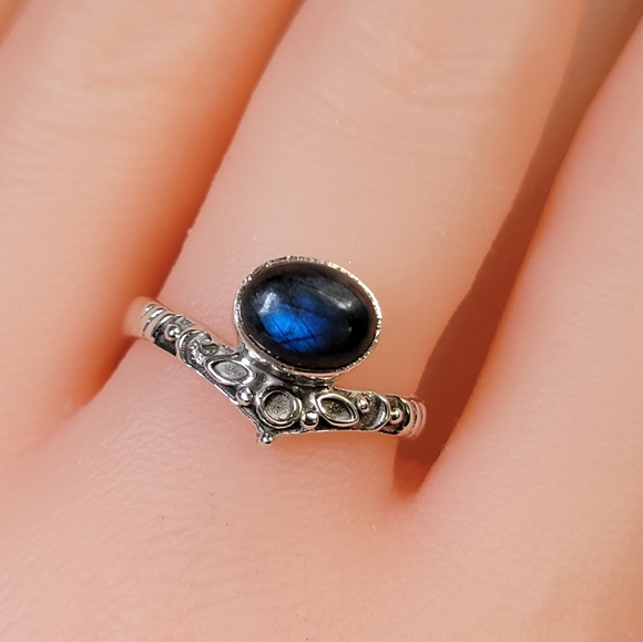 Vintage Jewelry - Native Blue Labradorite Gemstone 925 Silver Ring Size 7.5 Womens Jewelry…